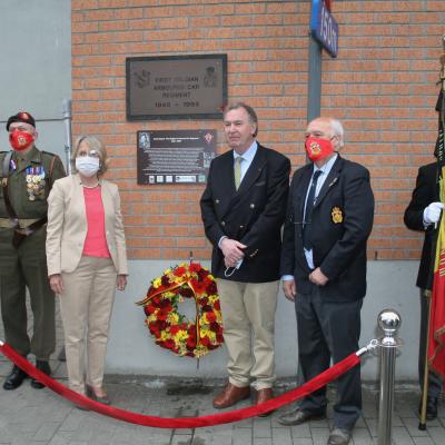 Herinhuldiging gedenkplaat 'First Belgian Armoured Car Regiment' - Vaderlandslievende Kring Groot-Haaltert
